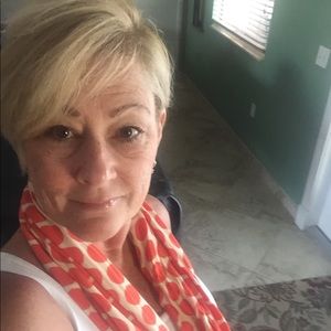 Meet your Posher, Darlene